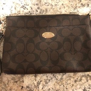 Like New! Coach Signature Pop Pouch Wristlet